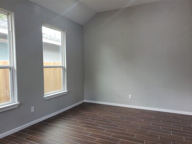 1015 Avenue E, Rosenberg, TX 77471 - photo 3
