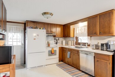 5 Old Colony Rd, Auburn, MA 01501 - photo 2