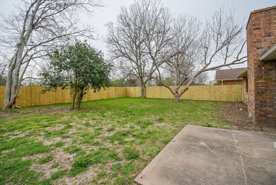 6002 Irish Hill Dr, Houston, TX 77053 - photo 4