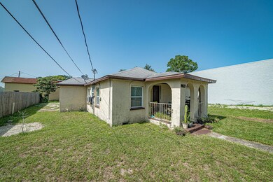714 Orange St, Titusville, FL 32796 - photo 7