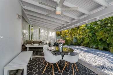 698 Fernwood Rd #B, Key Biscayne, FL 33149 - photo 2