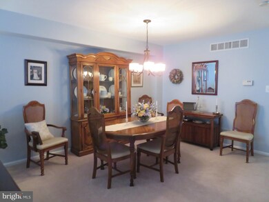 44 Cedar Ct unit 44, Royersford, PA 19468 - photo 4