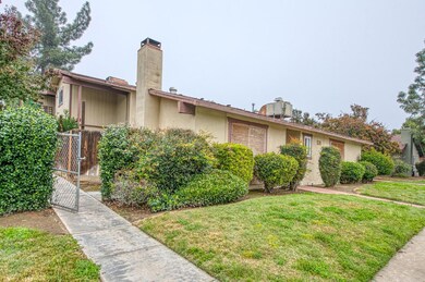 531 W Ashlan Ave, Clovis, CA 93612 - photo 2