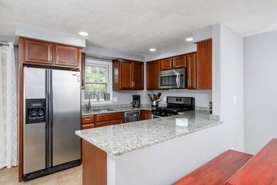 523 Washington St unit C9, Pembroke, MA 02359 - photo 6