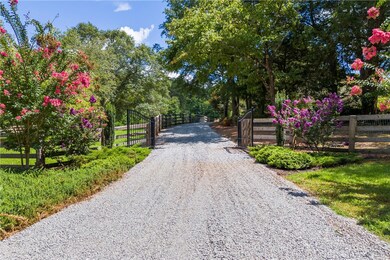 2022 Pulliam Mill Rd, Dewy Rose, GA 30634 - photo 2