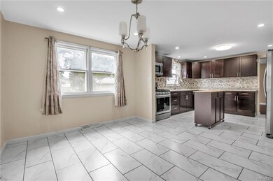 787 Castlebar Dr, North Tonawanda, NY 14120 - photo 7