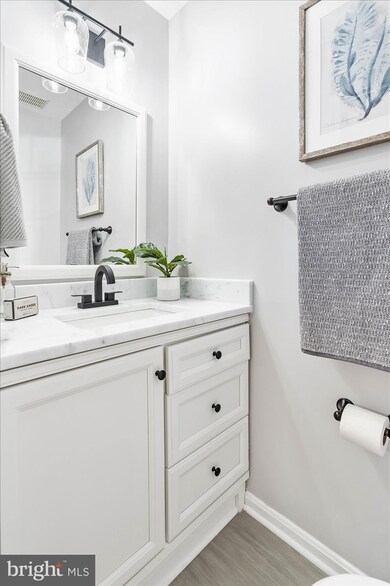 18 Kimberlys Ct, Baltimore, MD 21244 - photo 5