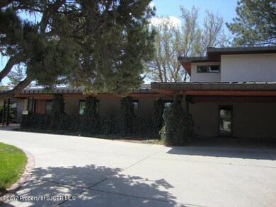 20160523233654655137000000-o