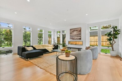 7 Chetwynd Rd, Cambridge, MA 02140 - photo 2