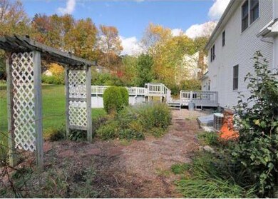 12 Pheasant Dr, Westfield, MA 01085 - photo 5