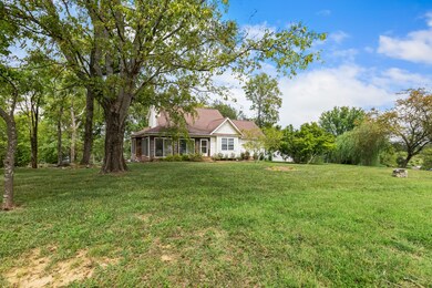 Located just 5 miles from both I-65 and Downtown Columbia, (affectionately known as Muletown), this home offers the ultimate luxury: convenience!