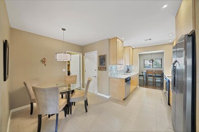 Kitchen/Breakfast Nook