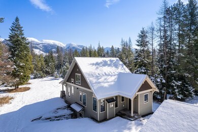 Beautiful Swan Mountain Views