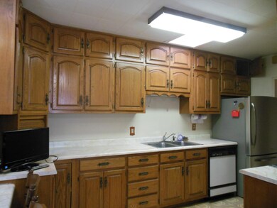 7832 Phoenix Ave, El Paso, TX 79915 - photo 3