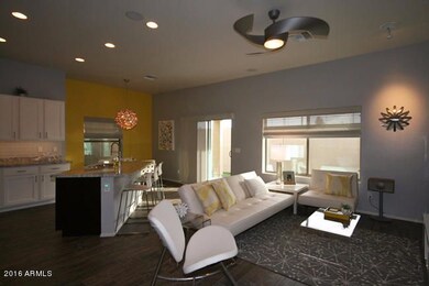 Open Floor Plan & 10' Ceilings