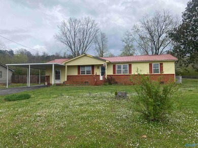 368 Mitchell Dr, Hollywood, AL 35752 - photo 2