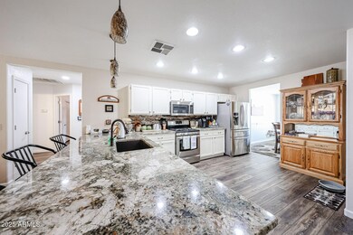 8943 W Sierra Vista Dr_3a Kitchen3