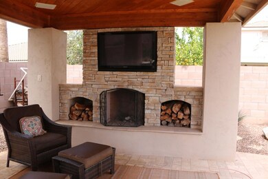 Outdoor fireplace