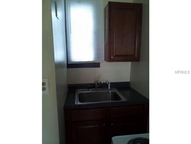 805 1/2 11th St N, Saint Petersburg, FL 33705 - photo 4