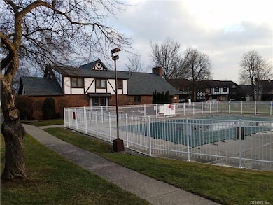 ENJOY THE MAIN CLUBHOUSE AND INGROUND POOL FOR FAM