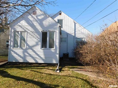 2014 2nd St, Moline, IL 61265 - photo 2