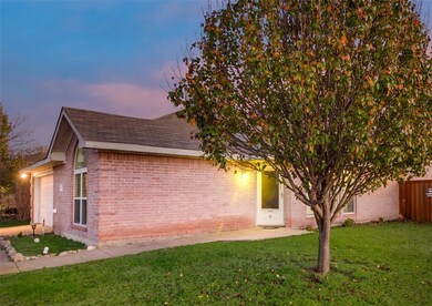 220 Lake Texoma Dr, Wylie, TX 75098 - photo 2