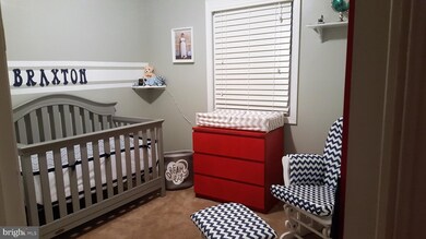 12161 Dove Cir, Laurel, MD 20708 - photo 3