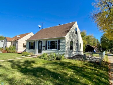 1601 11th St N, Fargo, ND 58102 - photo 3