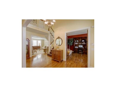 Open and inviting entry