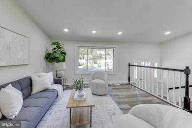 18905 Red Oak Ln, Triangle, VA 22172 - photo 5