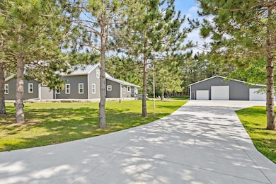 W6191 Lueck Ln, Princeton, WI 54968 - photo 6