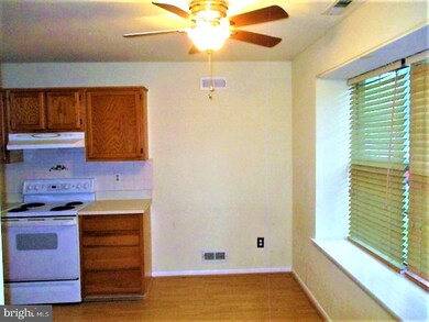 109 Brent Ct unit 109B, West Deptford, NJ 08086 - photo 4