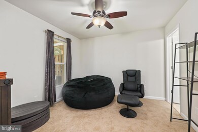 17146 Gibson Mill Rd, Dumfries, VA 22026 - photo 5