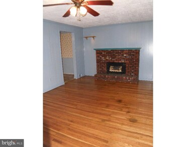 8 Birchwood Cir, Norristown, PA 19401 - photo 4