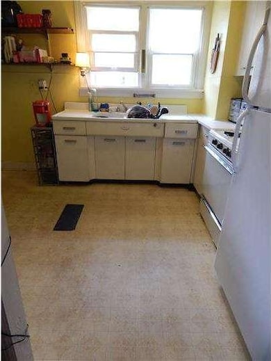 1127 Monmouth Rd, Mount Holly, NJ 08060 - photo 7