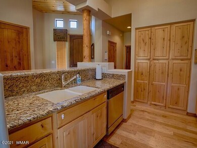 005_Kitchen