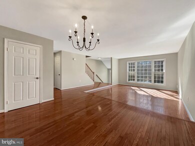 11791 Great Owl Cir, Reston, VA 20194 - photo 3