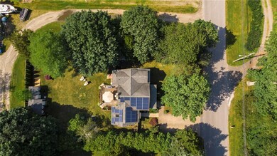 852 Anthony Rd, Portsmouth, RI 02871 - photo 2