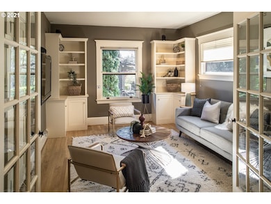 3655 NW Thurman St, Portland, OR 97210 - photo 4