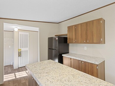 718 S Sky Ct, Granbury, TX 76049 - photo 6