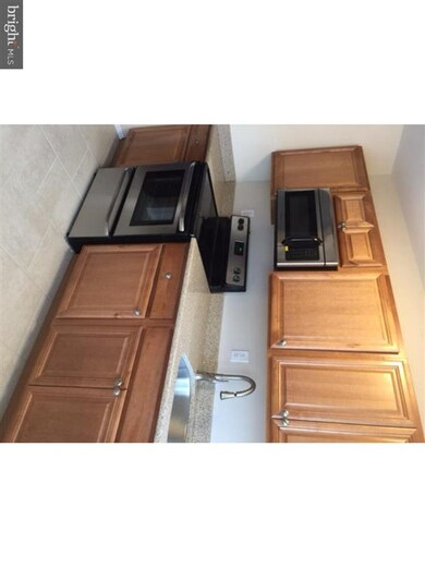 32 Covington Dr, East Windsor, NJ 08520 - photo 2