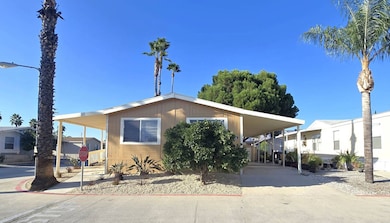 913 S Grand Ave unit 14, San Jacinto, CA 92582 - photo 3