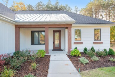 6316LamppostCircleSE-48