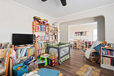 104 W Center St-005-003-Living Room-MLS_