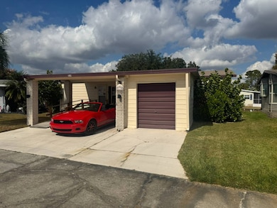 519 Lake Cir, Plant City, FL 33565 - photo 2