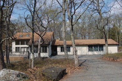 117 Stallion Dr, Hawley, PA 18428 - photo 2