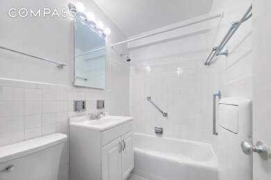 Kips Bay Towers unit 19D, New York, NY 10016 - photo 5