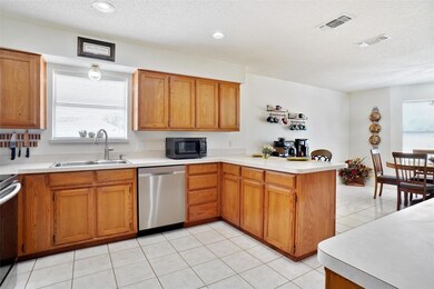 3009 English Creek Dr, Azle, TX 76020 - photo 7