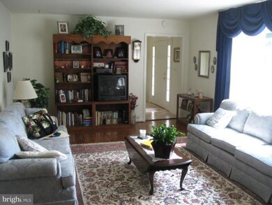 6622 Kelly Rd, Warrenton, VA 20187 - photo 5