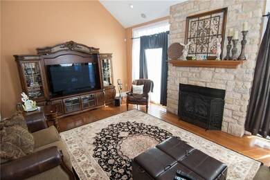 Great Room 106 Hardwood Drive